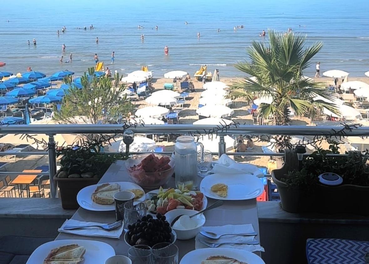 Durres Strand Direkt Am Meer エクステリア 写真