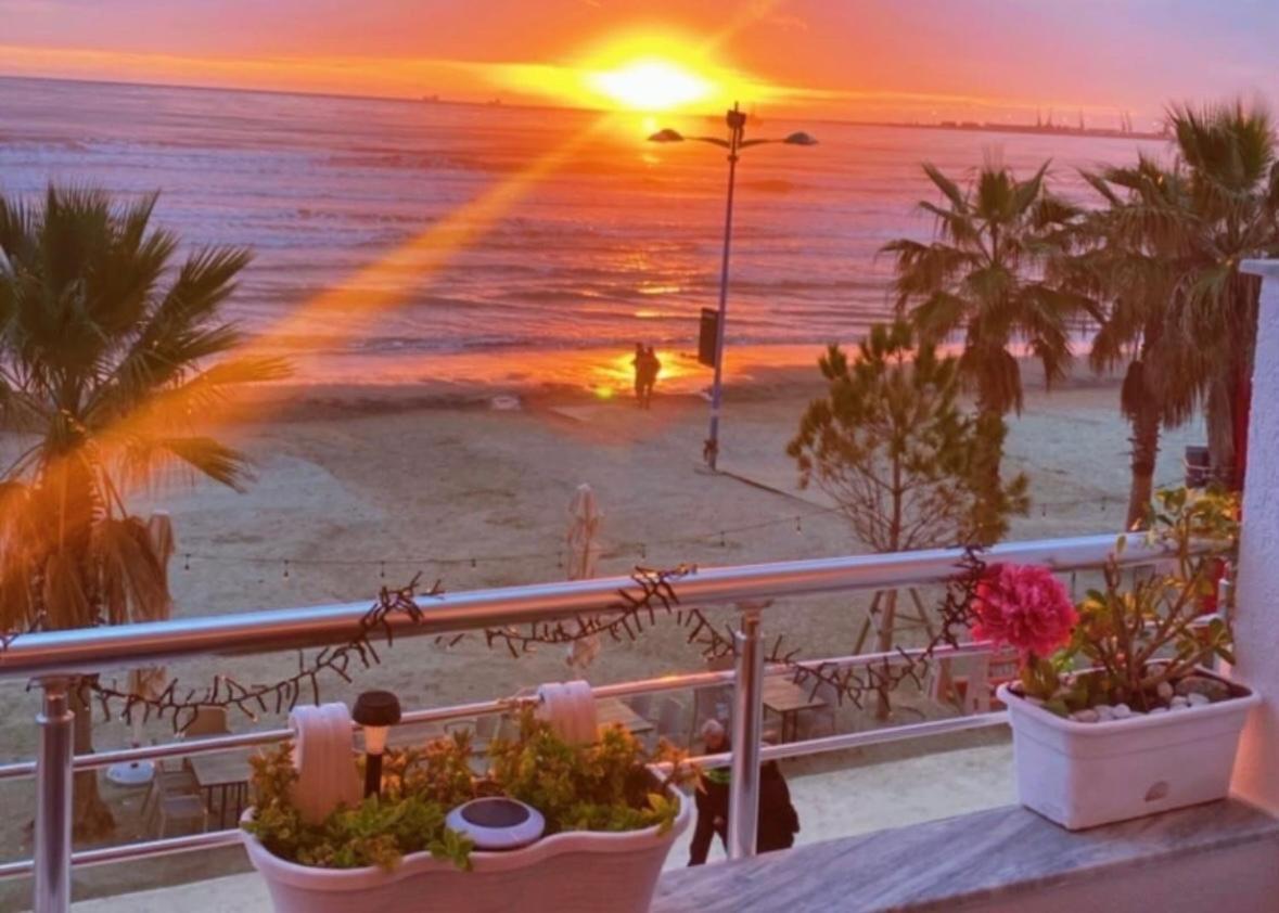 Durres Strand Direkt Am Meer エクステリア 写真